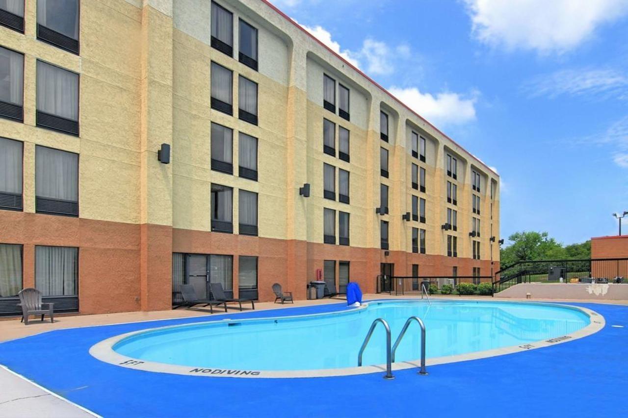 Red Roof Inn Nashville - Music City Экстерьер фото
