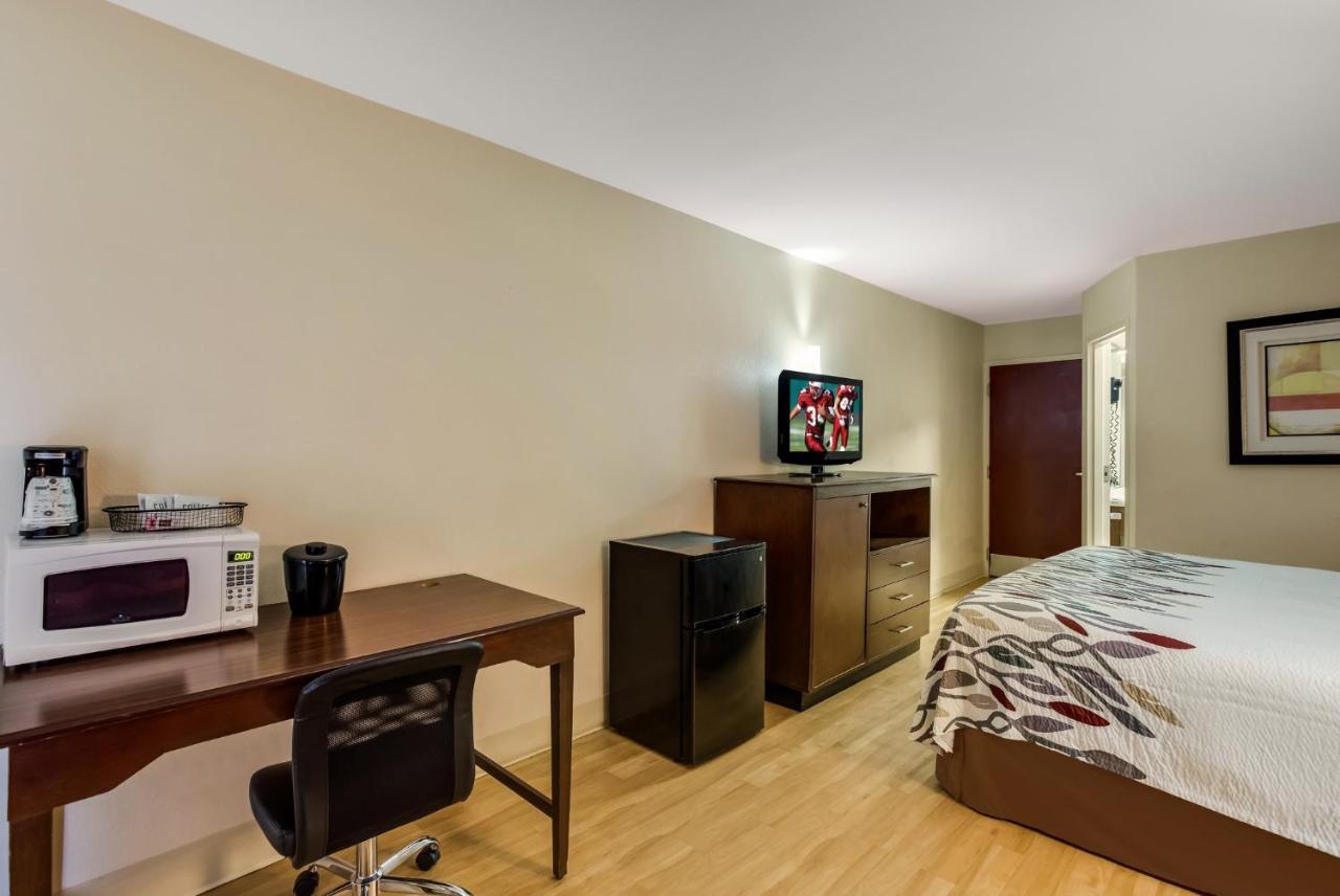 Red Roof Inn Nashville - Music City Экстерьер фото