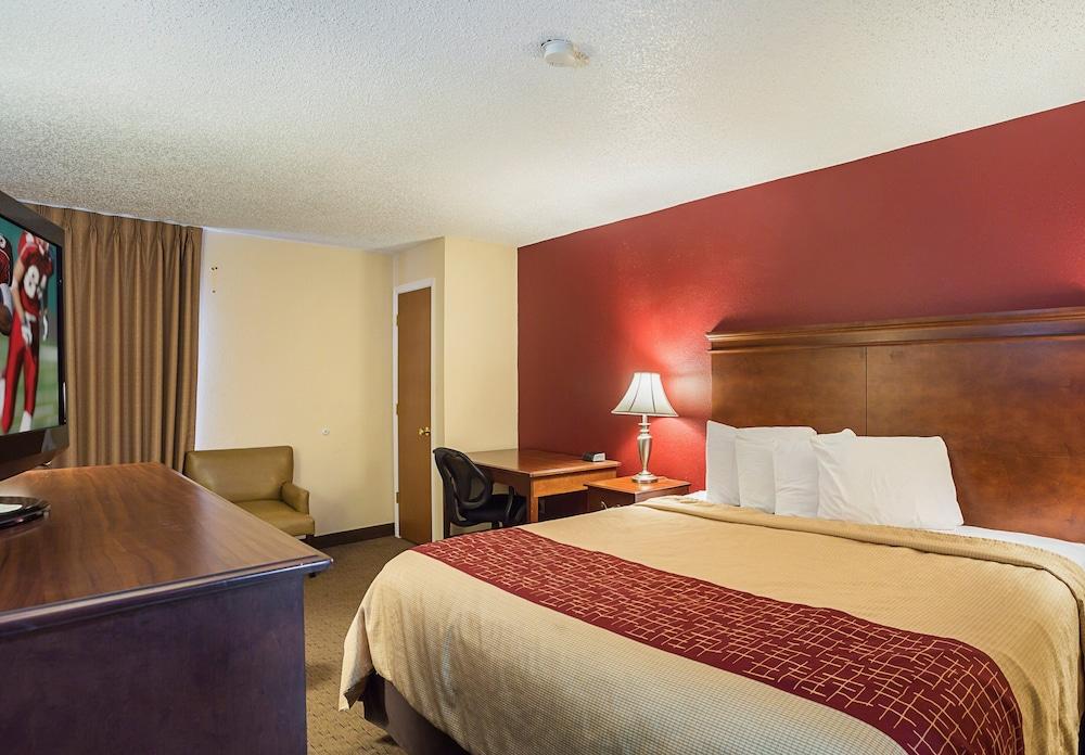 Red Roof Inn Nashville - Music City Экстерьер фото